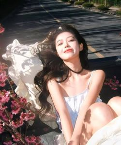 NGOẠI LỆ KHÔNG PHẢI CỦA EM