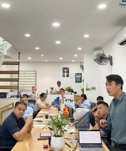 #GSNH 978	MƯỜI NĂM CỐNG HIẾN TAN THÀNH TRO