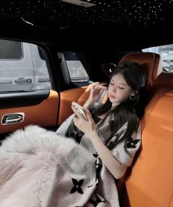 #GSNH 1456	Con Dấu Quyết Định