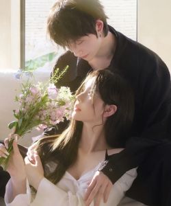 #GSNH 1246	Phía Sau Ánh Mắt Anh Là Xiềng Xích