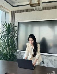 #TTTY 883	Bản Thảo Bị Đánh Cắp