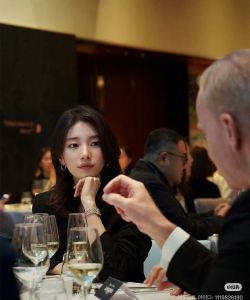 #GSNH 968	Ba Năm Làm Vợ Trong Bóng Tối